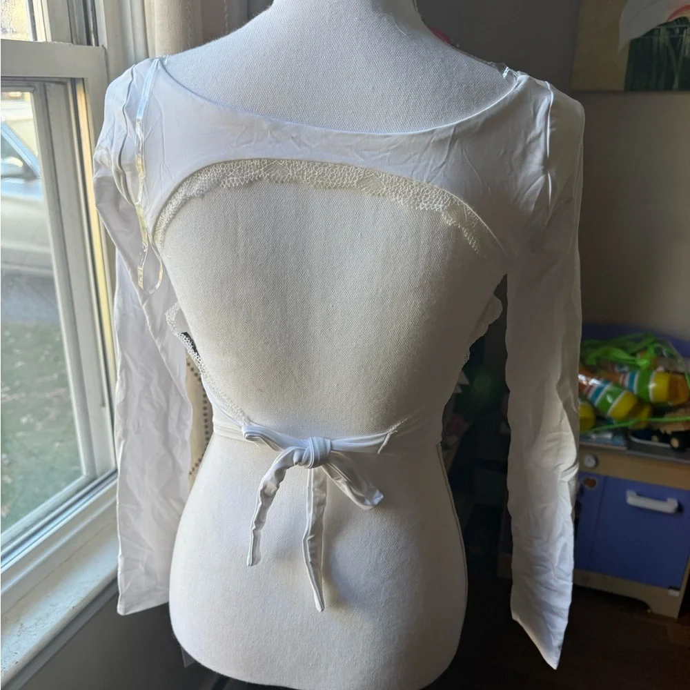 Wild fable white Crop top NWT